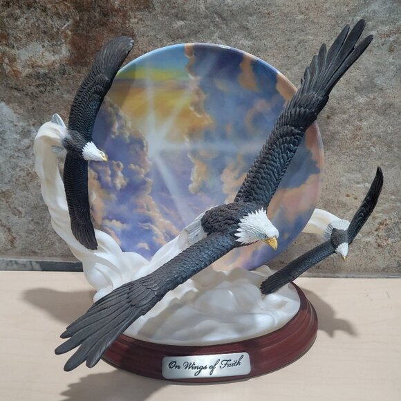 Bradford Exchange Decorative 3D Plate Flying Eagle Figurine On Wings of Faith Be - Picture 1 of 13